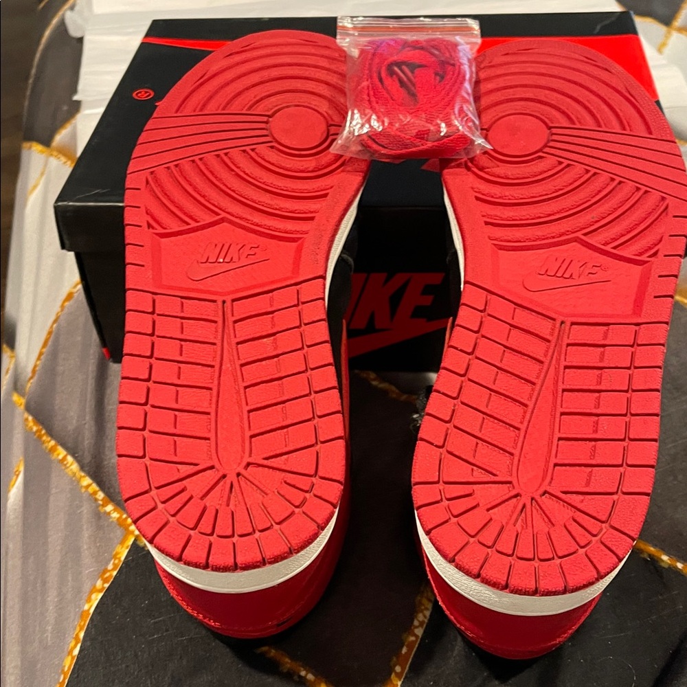 Nike Men's Black and Red High-Top Sneakers brand New - Picture 8 of 12